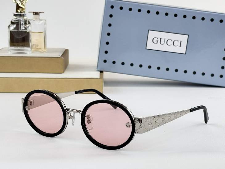 Picture of Gucci Sunglasses _SKUfw79721398fw